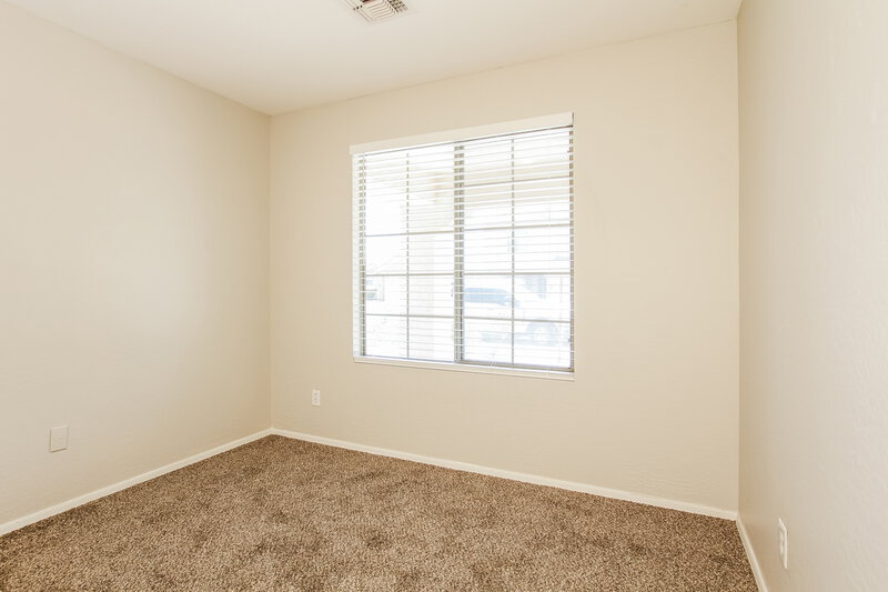 2,525/Mo, 8616 W Superior Ave Tolleson, AZ 85353 Bedroom View 2