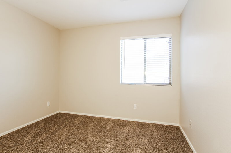 2,525/Mo, 8616 W Superior Ave Tolleson, AZ 85353 Bedroom View 4