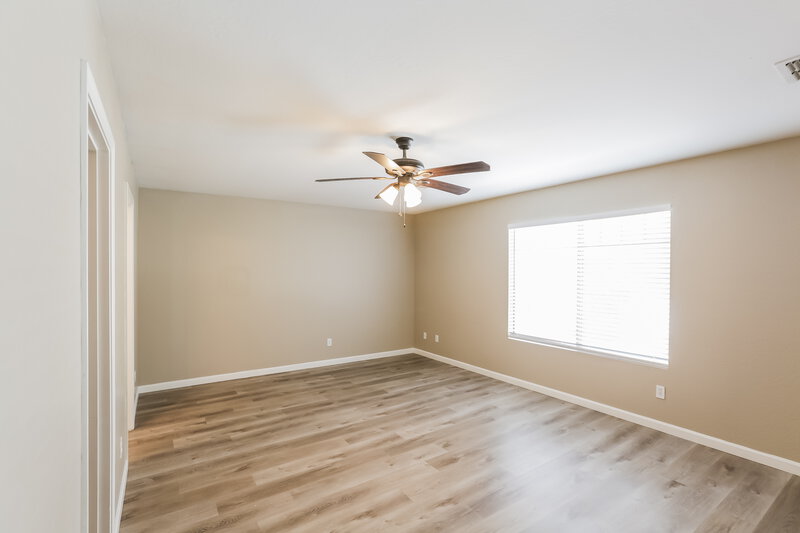 2,155/Mo, 10925 W Taft St Phoenix, AZ 85037 Main Bedroom View