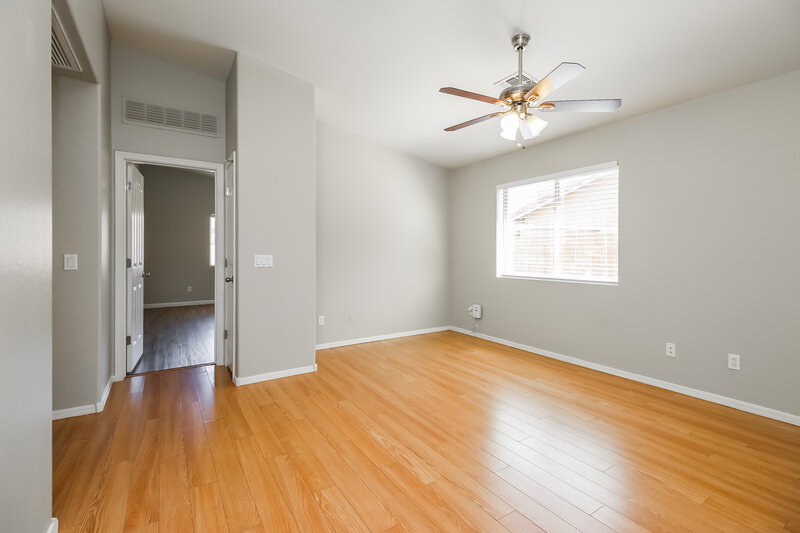 1,885/Mo, 2942 W Kristina Ave San Tan Valley, AZ 85142 Family Room View