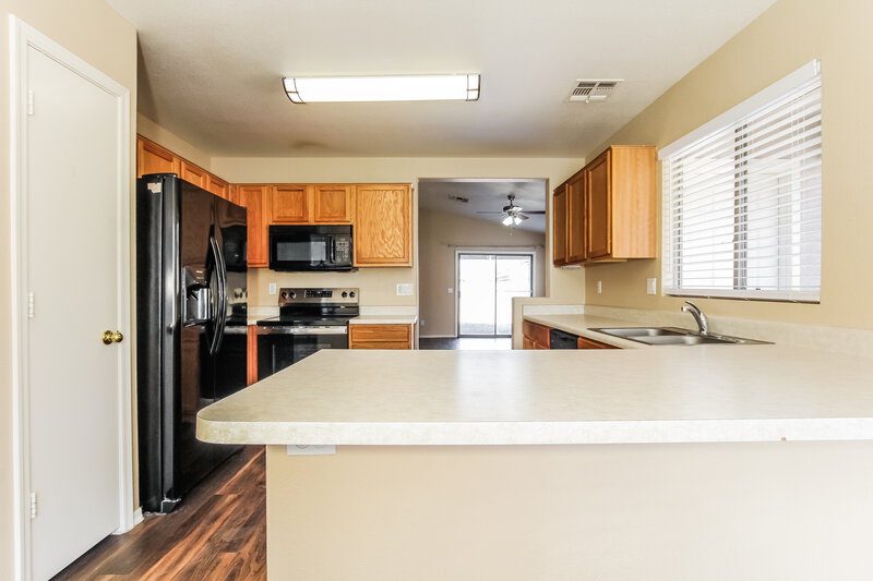 1,625/Mo, 12734 W Via Camille El Mirage, AZ 85335 Kitchen View
