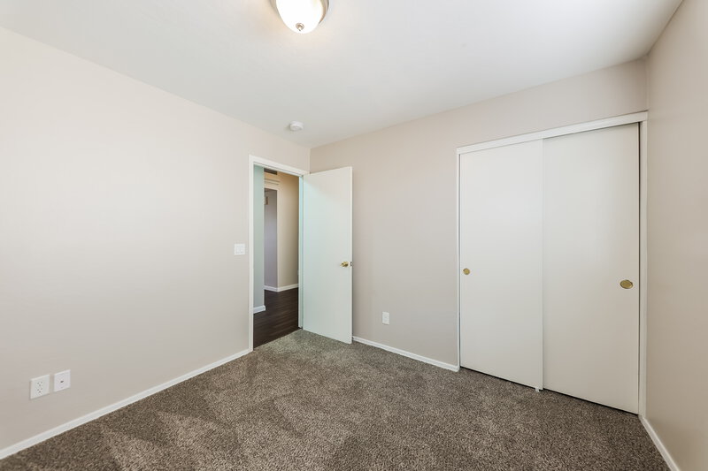 1,795/Mo, 14405 N 125th Dr El Mirage, AZ 85335 Bedroom View 3