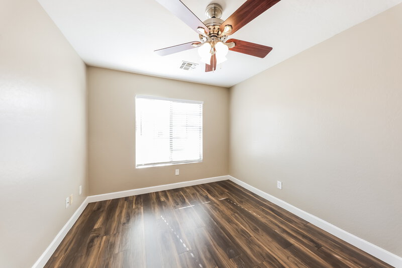 2,070/Mo, 12542 W Lisbon Ln El Mirage, AZ 85335 Bedroom View 2