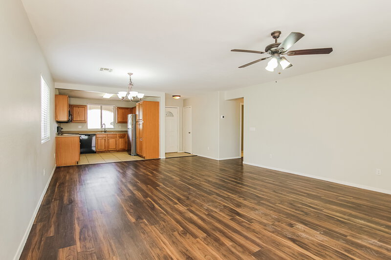 1,955/Mo, 7312 S 37th Gln Phoenix, AZ 85041 Living Room View 2