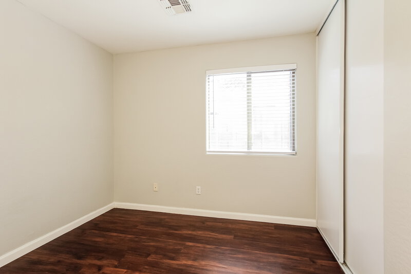 1,955/Mo, 7312 S 37th Gln Phoenix, AZ 85041 Bedroom View