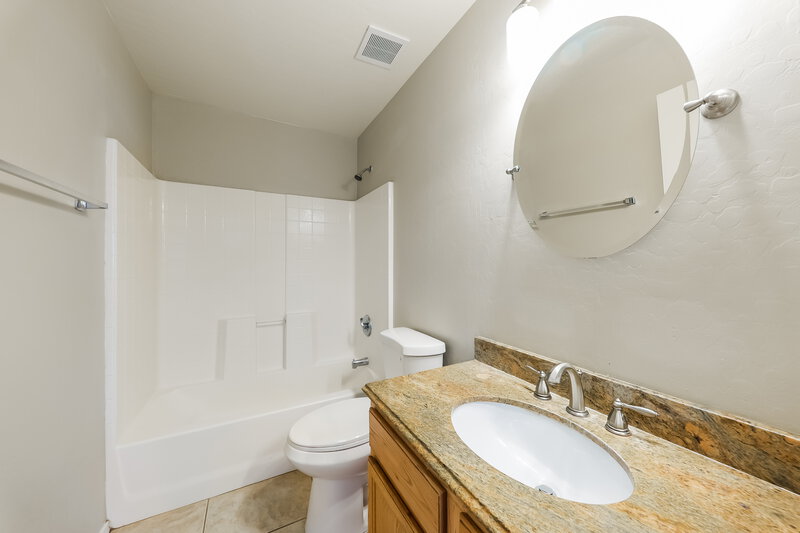 1,920/Mo, 14601 N 154th Ave Surprise, AZ 85379 Bathroom View
