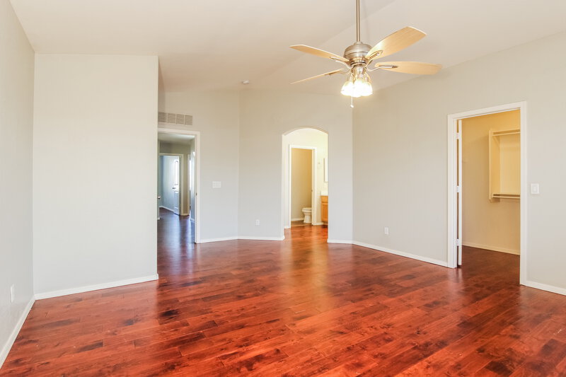 2,350/Mo, 12679 W Flower St Avondale, AZ 85392 Main Bedroom View 2