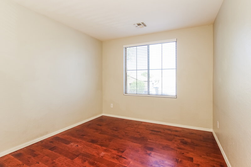 2,350/Mo, 12679 W Flower St Avondale, AZ 85392 Bedroom View 2