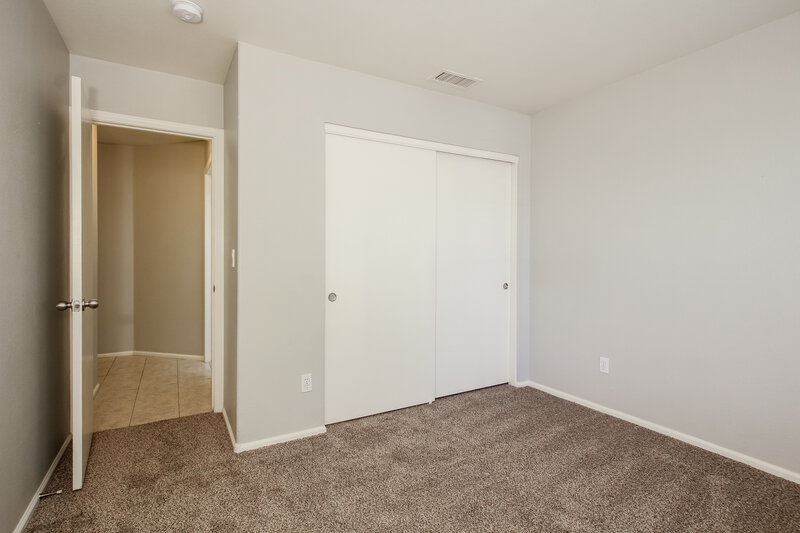 1,685/Mo, 15663 W Ripple Rd Goodyear, AZ 85338 Bedroom View 2