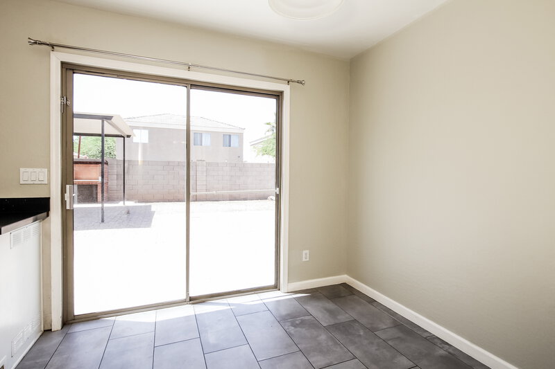 1,980/Mo, 12417 W Larkspur Rd El Mirage, AZ 85335 Dining Room View