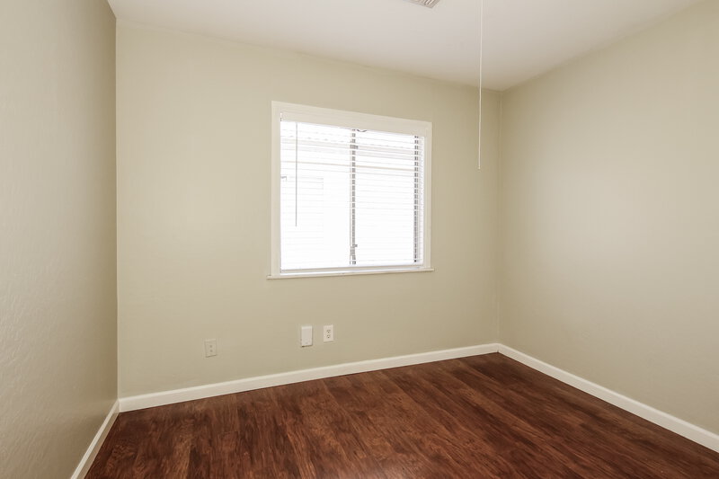 1,980/Mo, 12417 W Larkspur Rd El Mirage, AZ 85335 Bedroom View