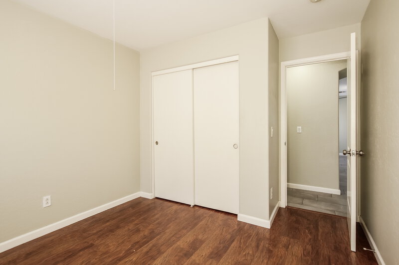 1,980/Mo, 12417 W Larkspur Rd El Mirage, AZ 85335 Bedroom View 2