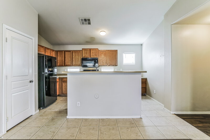 2,620/Mo, 11457 W Rio Vista Ln Avondale, AZ 85323 Kitchen View