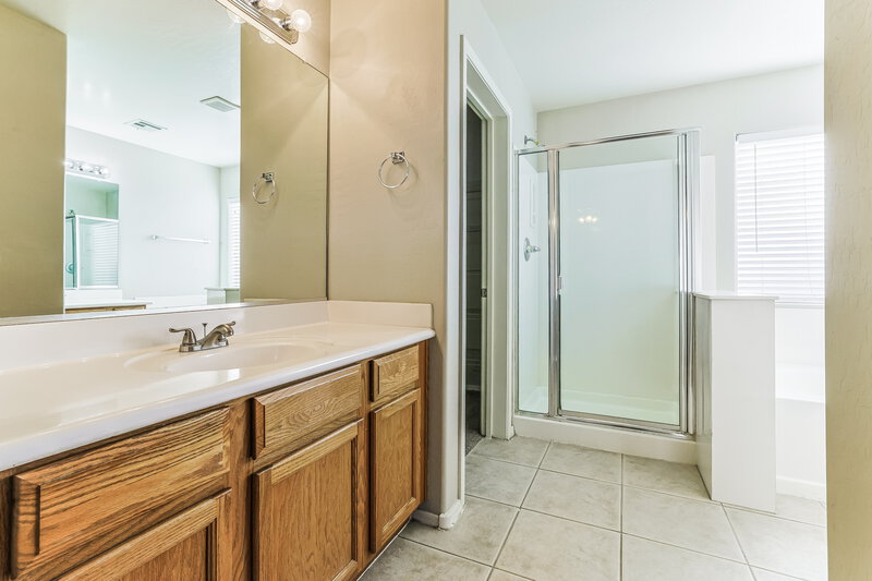 2,620/Mo, 11457 W Rio Vista Ln Avondale, AZ 85323 Main Bathroom View