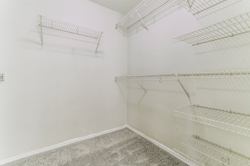 2,620/Mo, 11457 W Rio Vista Ln Avondale, AZ 85323 Walk In Closet View