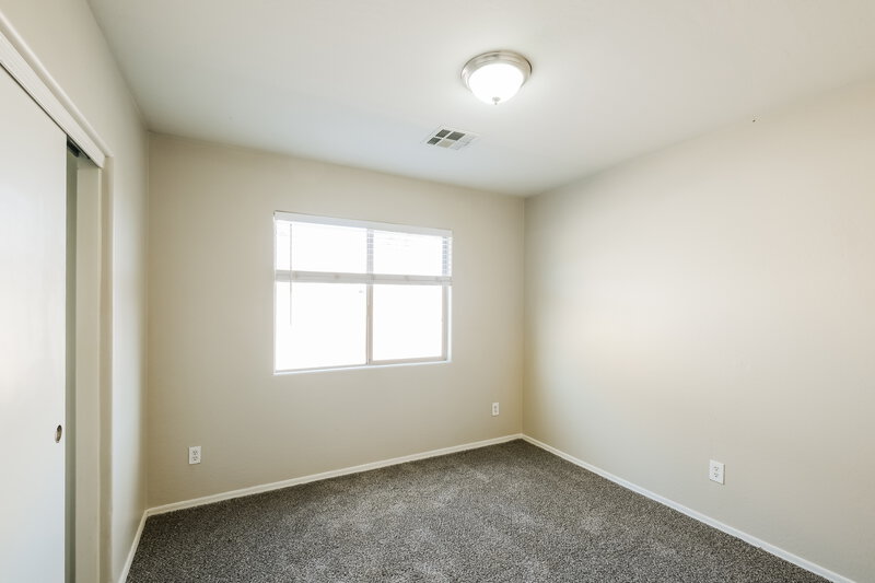 1,925/Mo, 11457 W Rio Vista Ln Avondale, AZ 85323 Bedroom View 3