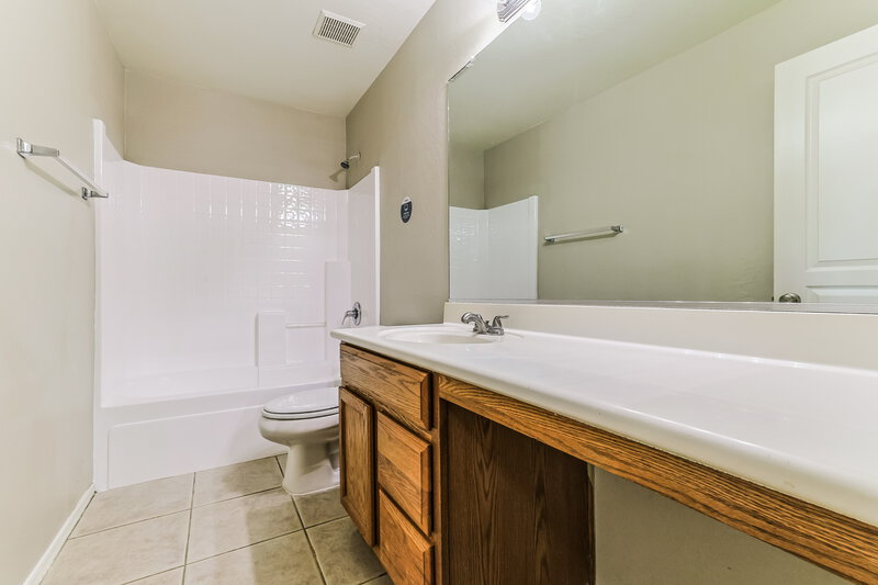 2,620/Mo, 11457 W Rio Vista Ln Avondale, AZ 85323 Bathroom View