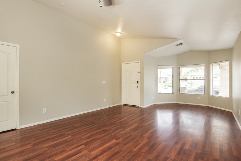 2,005/Mo, 12321 W Marshall Ave Litchfield Park, AZ 85340 Family Room View