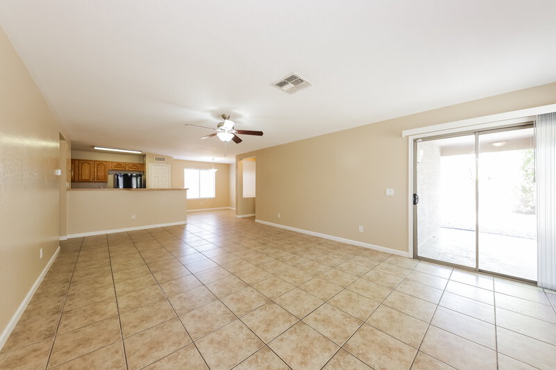 1,840/Mo, 13016 W Saint Moritz Ln El Mirage, AZ 85335 Living Room View