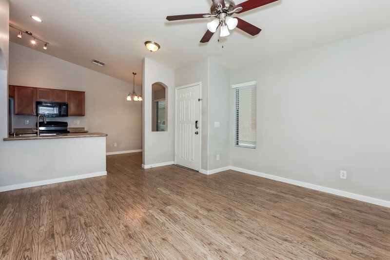1,960/Mo, 1631 W San Tan Hills San Tan Valley, AZ 85142 Living Room View 2