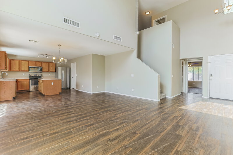 1,965/Mo, 451 E Christopher St San Tan Valley, AZ 85140 Living Room View