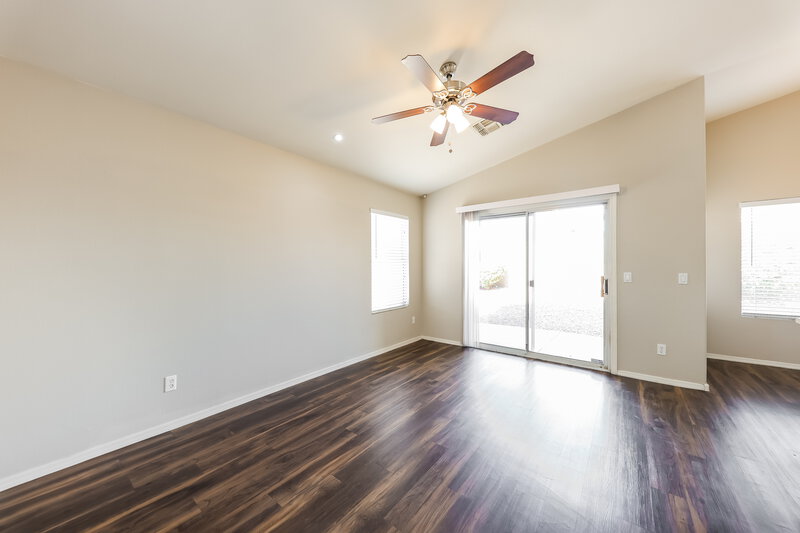 1,955/Mo, 8606 W Las Palmaritas Dr Peoria, AZ 85345 Living Room View 3