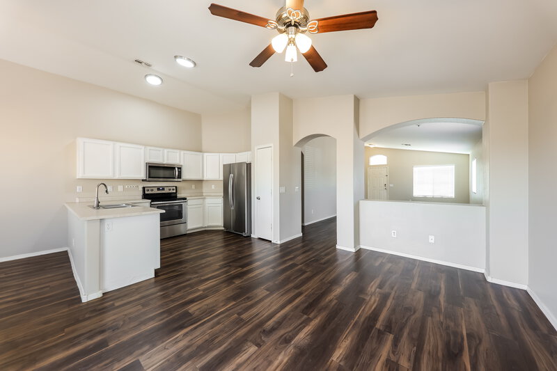 1,955/Mo, 8606 W Las Palmaritas Dr Peoria, AZ 85345 Living Room View 4