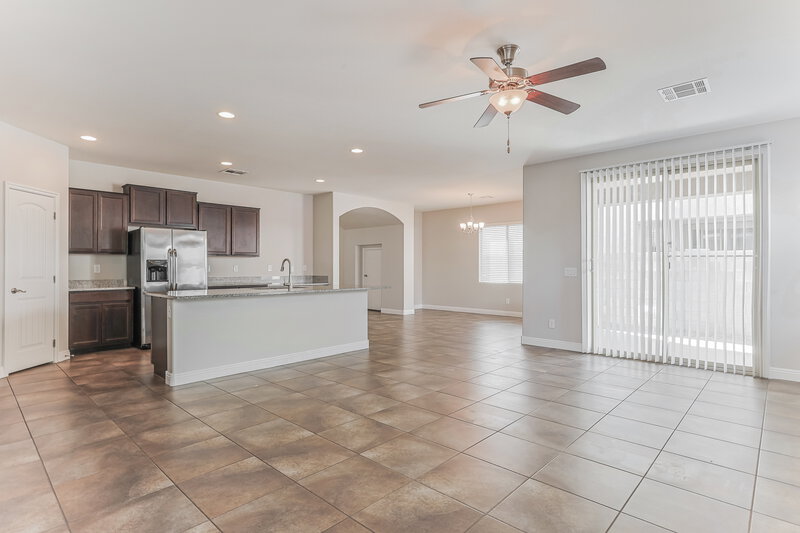 2,300/Mo, 1946 N 55th Place Mesa, AZ 85205 Living Room View 2