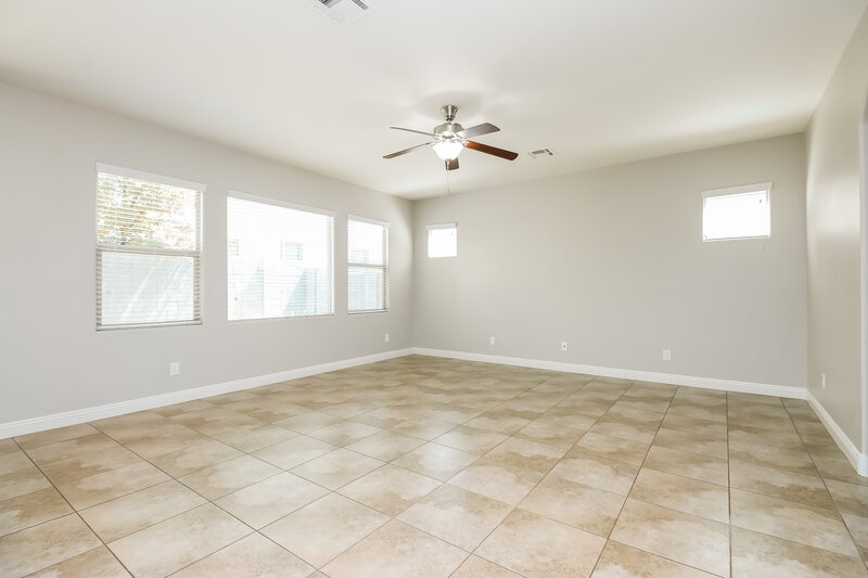 2,390/Mo, 1949 N Arroya Road Mesa, AZ 85205 Living Room View 3