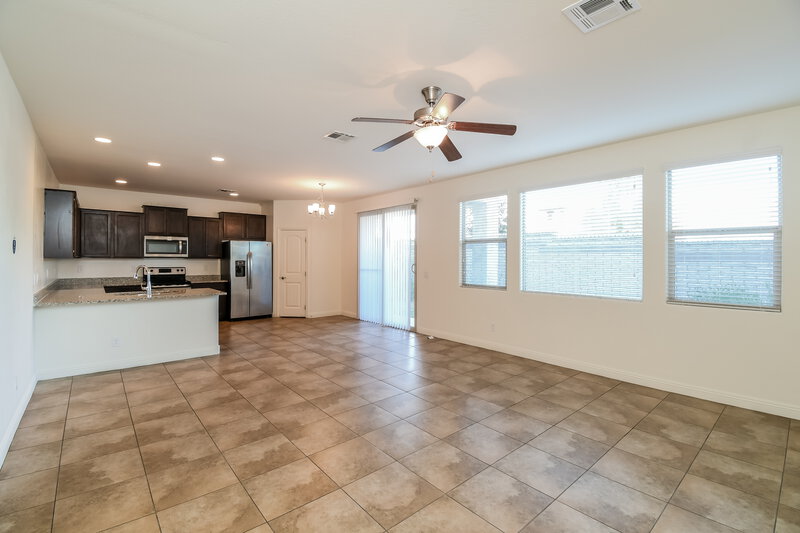 2,485/Mo, 1951 N 55th Place Mesa, AZ 85205 Living Room View