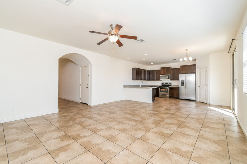 2,340/Mo, 1951 N 55th Place Mesa, AZ 85205 Living Room View 2