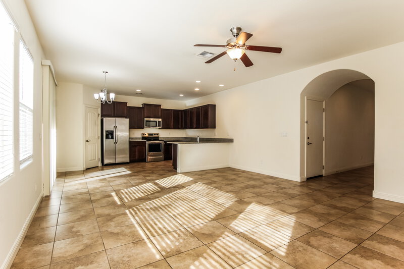 2,210/Mo, 5535 E June Street Mesa, AZ 85205 Living Room View 2