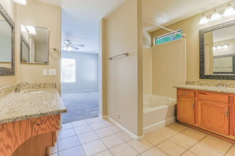 2,145/Mo, 2053 W Hayden Peak Dr San Tan Valley, AZ 85142 Main Bathroom View