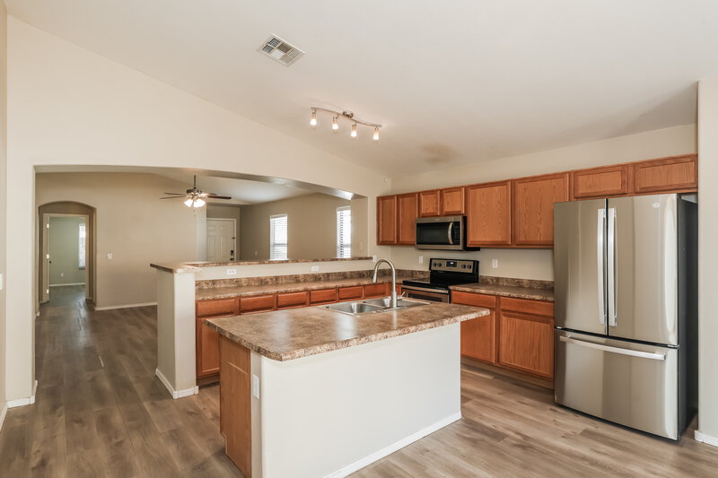 1,795/Mo, 32647 N Cherry Creek Rd San Tan Valley, AZ 85142 Kitchen View