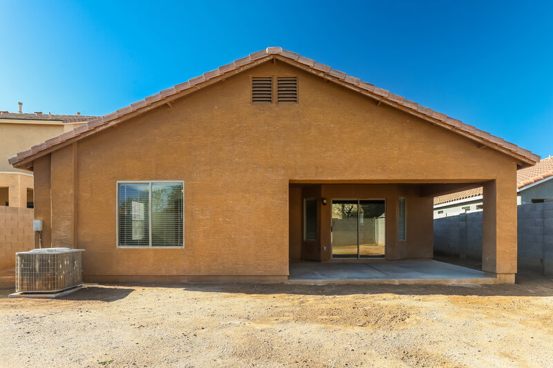 1,795/Mo, 32647 N Cherry Creek Rd San Tan Valley, AZ 85142 Rear View