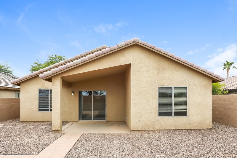 1,755/Mo, 3658 E Alamo St San Tan Valley, AZ 85140 Rear View