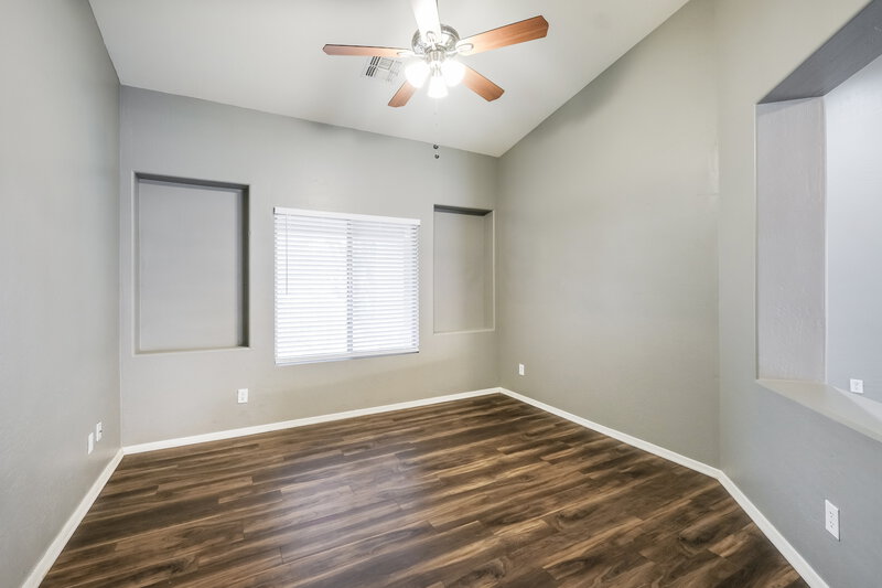 2,095/Mo, 9548 W Miami St Tolleson, AZ 85353 Office View