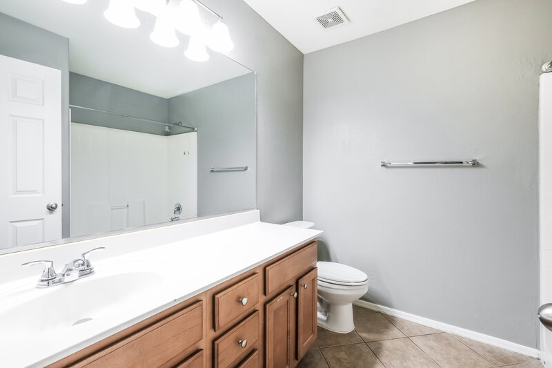 2,095/Mo, 9548 W Miami St Tolleson, AZ 85353 Bathroom View