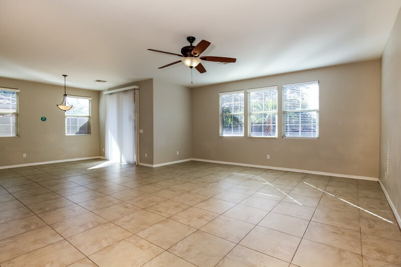 2,185/Mo, 17221 W Hammond St Goodyear, AZ 85338 Living Room View