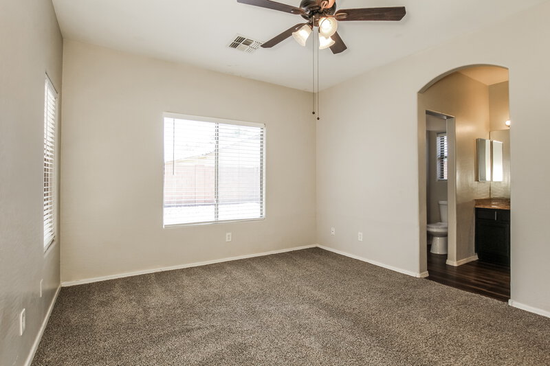 1,705/Mo, 12917 W Aster Dr El Mirage, AZ 85335 Main Bedroom View