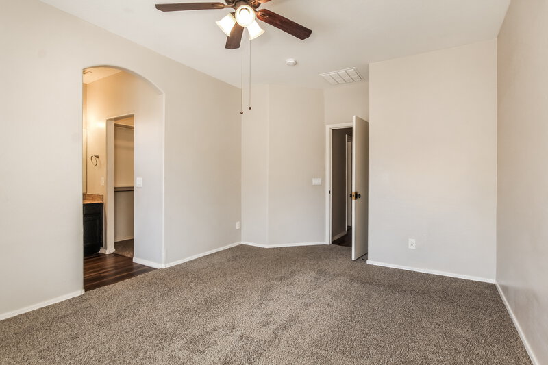 1,705/Mo, 12917 W Aster Dr El Mirage, AZ 85335 Main Bedroom View 2