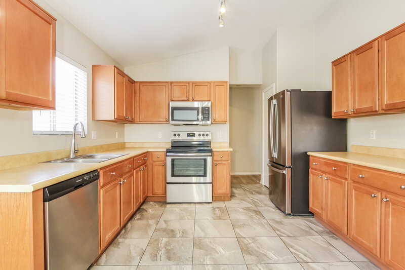 0/Mo, 11338 W Crestbrook Dr Surprise, AZ 85378 Kitchen View