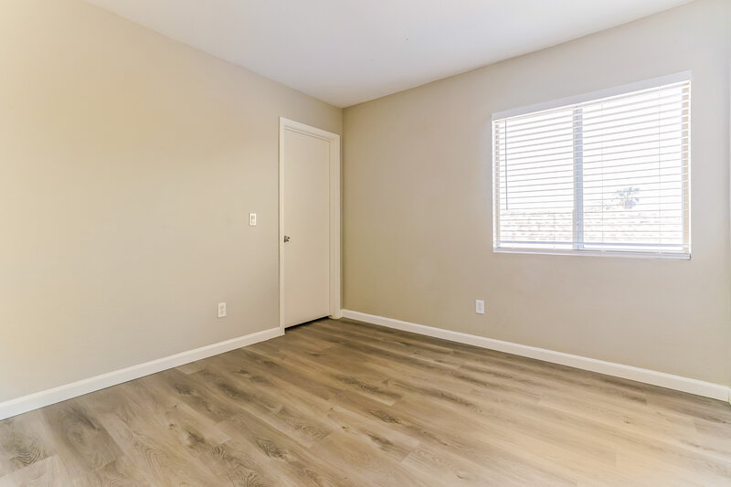 1,925/Mo, 12031 W Dahlia Dr El Mirage, AZ 85335 Bedroom View 2