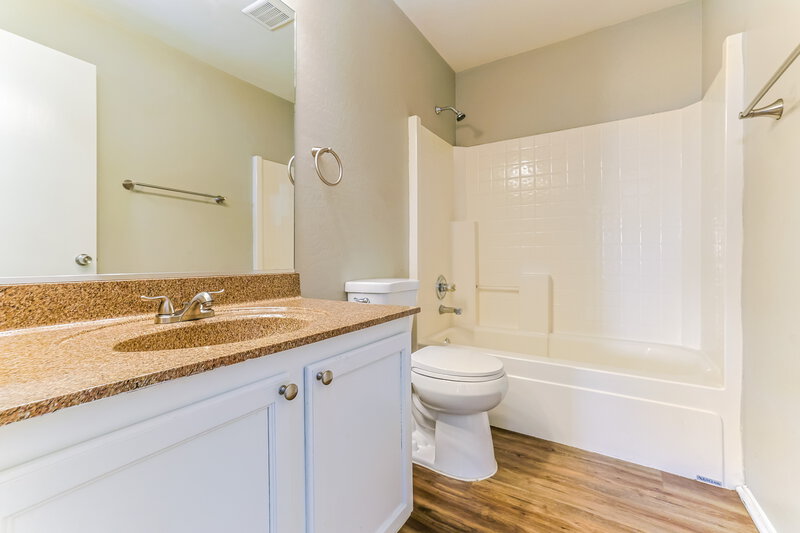 1,925/Mo, 12031 W Dahlia Dr El Mirage, AZ 85335 Bathroom View