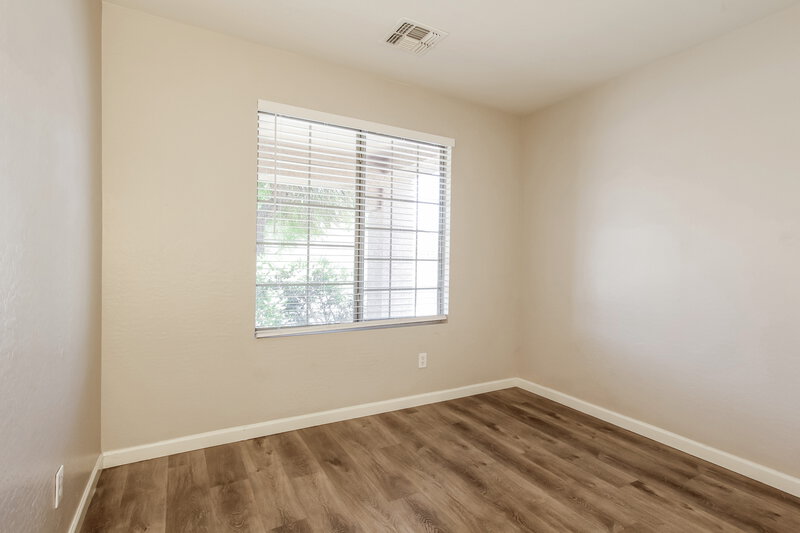 2,335/Mo, 8465 W Riley Rd Tolleson, AZ 85353 Bedroom View