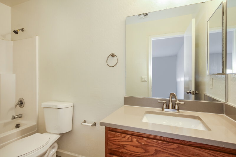 2,335/Mo, 8465 W Riley Rd Tolleson, AZ 85353 Bathroom View