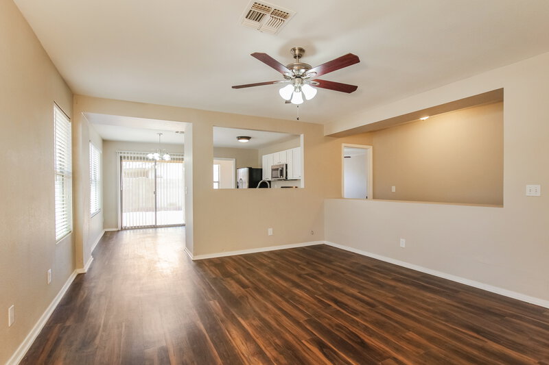 2,100/Mo, 2299 E Peach Tree Dr Chandler, AZ 85249 Living Room View