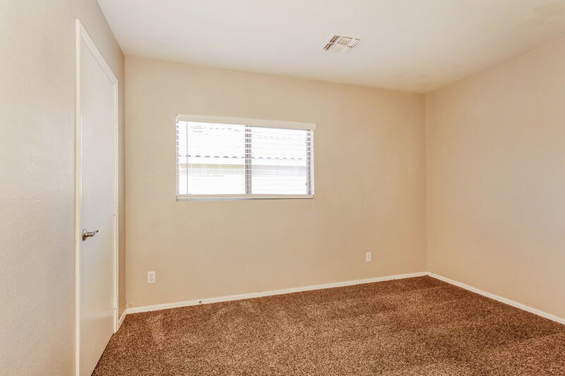 2,100/Mo, 2299 E Peach Tree Dr Chandler, AZ 85249 Bedroom View 2