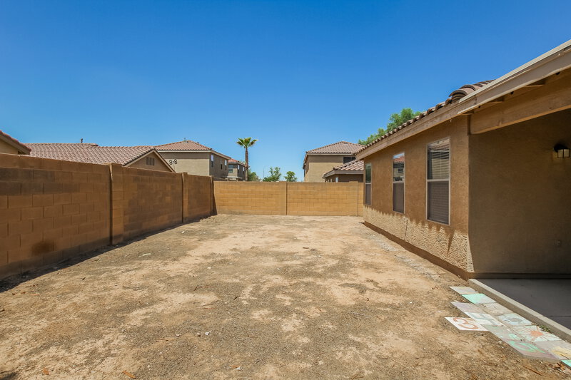 2,100/Mo, 2299 E Peach Tree Dr Chandler, AZ 85249 Backyard View