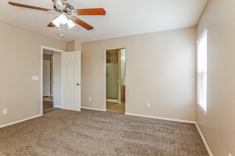 2,095/Mo, 48 S 226th Ln Buckeye, AZ 85326 Main Bedroom View 2